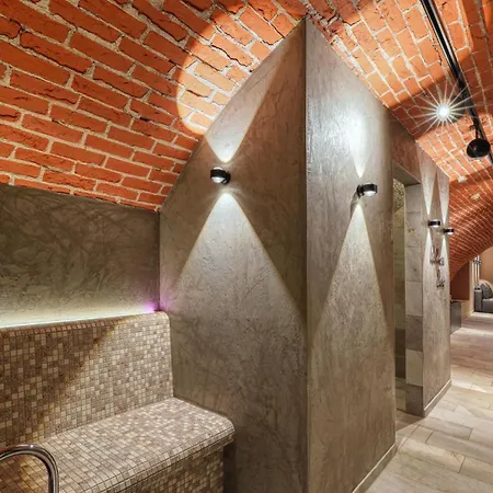 In With Sauna *
